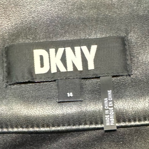 DKNY fringe skirt with rhinestones. Size 14 - Picture 2 of 2